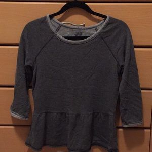 American Eagle: Peplum Gray Sweat-shirt